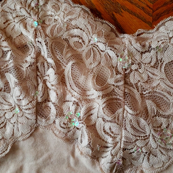 Tank top - Picture 2 of 3